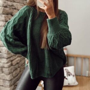 Boutique Entro Forest Green Cable Knit Sweater